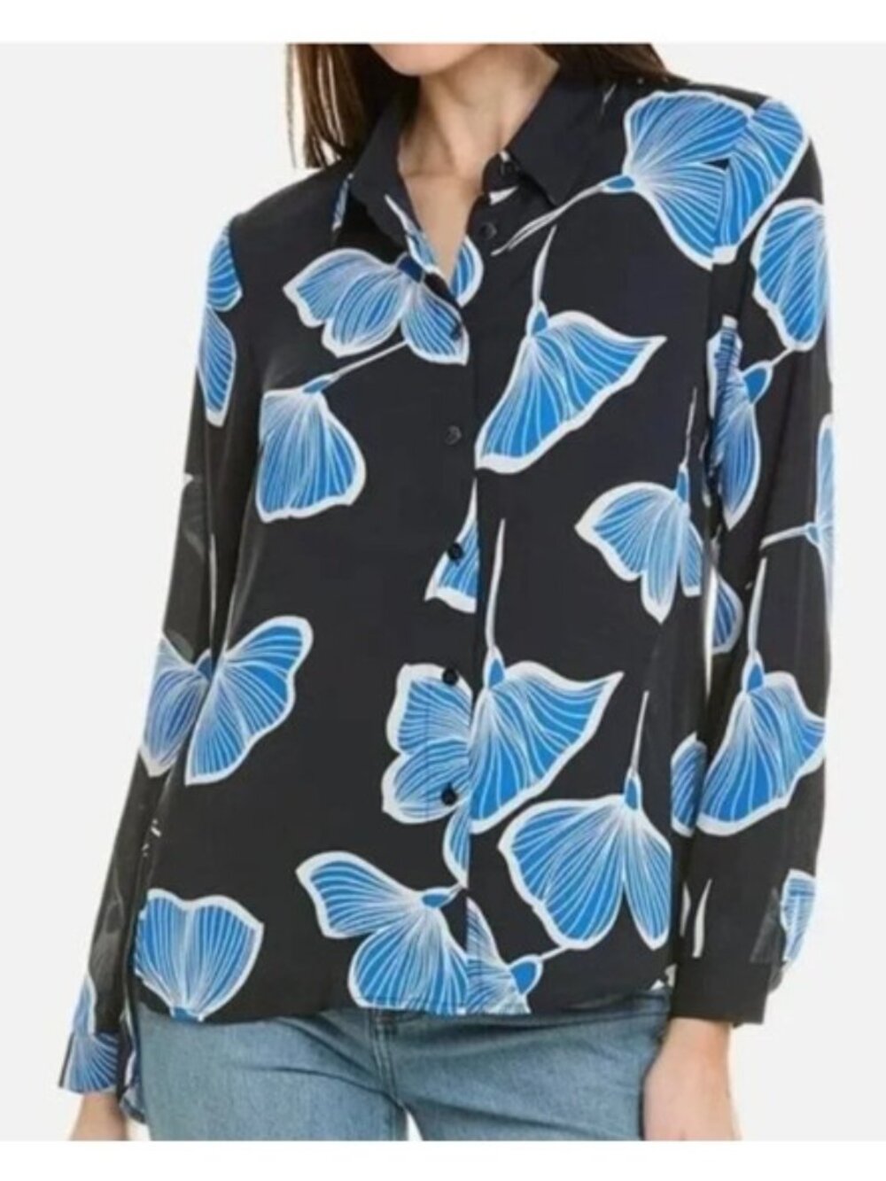NWOT CAbi Regal blouse, sz M